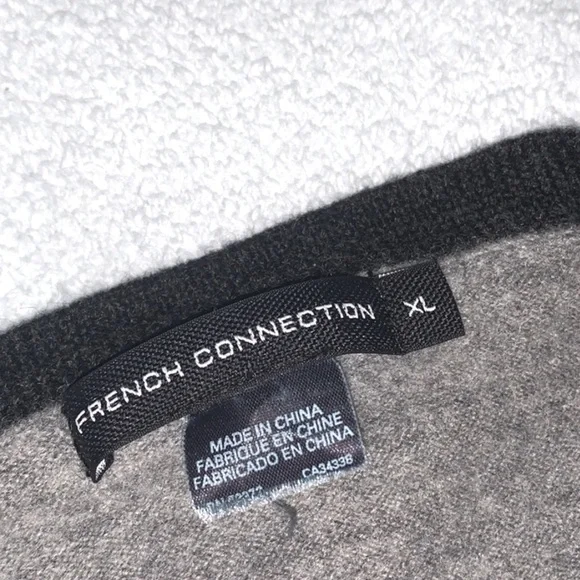 French Connection V-neck sweater - Picture 3 of 3